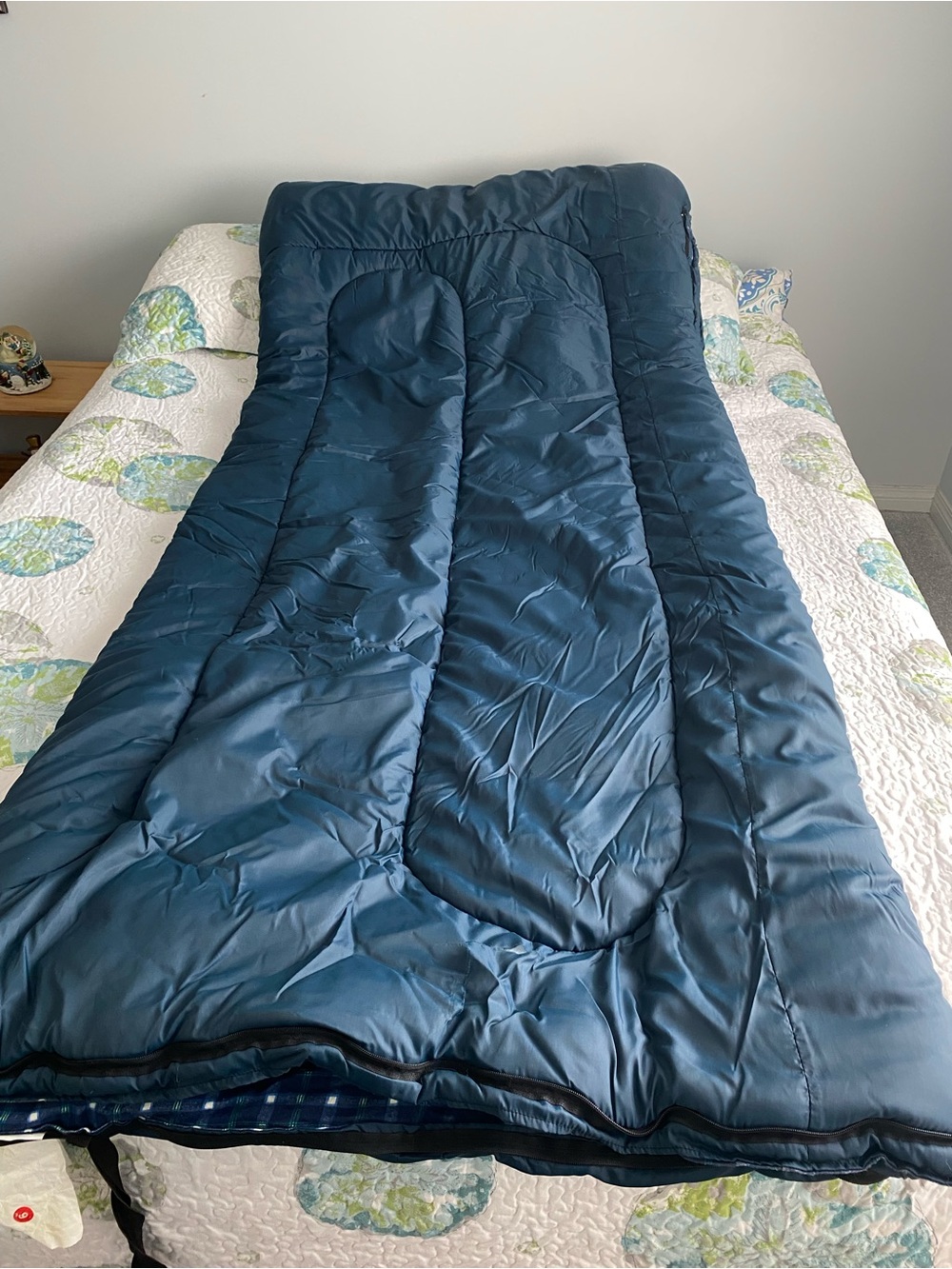 Reversible Navy Blue Sleeping Bag Blanket - Lightweight Home Bedding